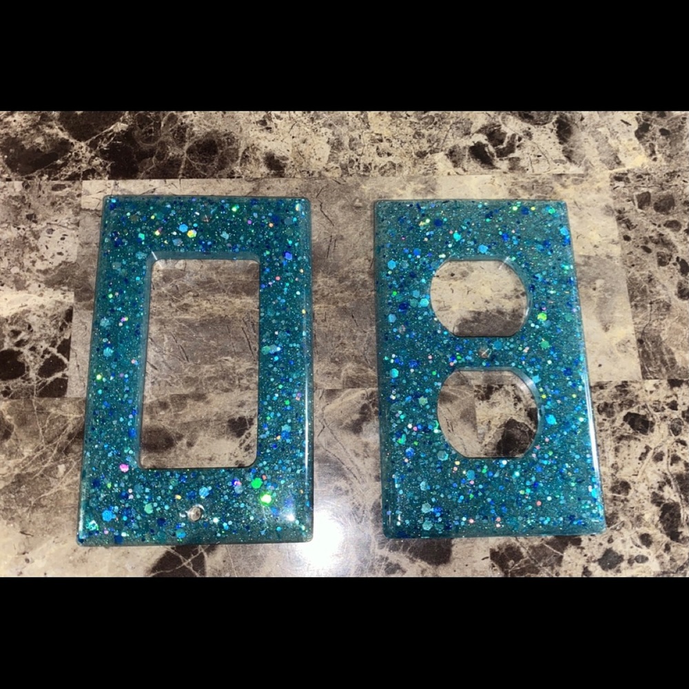 Epoxy resin outlet covers